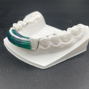 Spring Retainer 3x3 with Wire Extensions